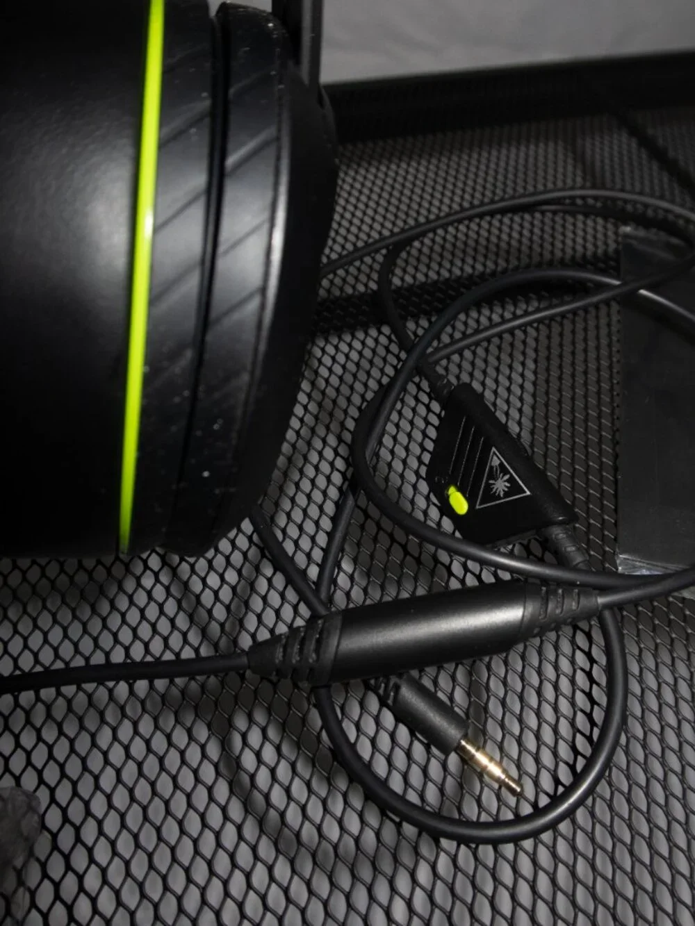 Collectible 2017 OpTic x Turtle Beach Elite Pro Wired Headset
